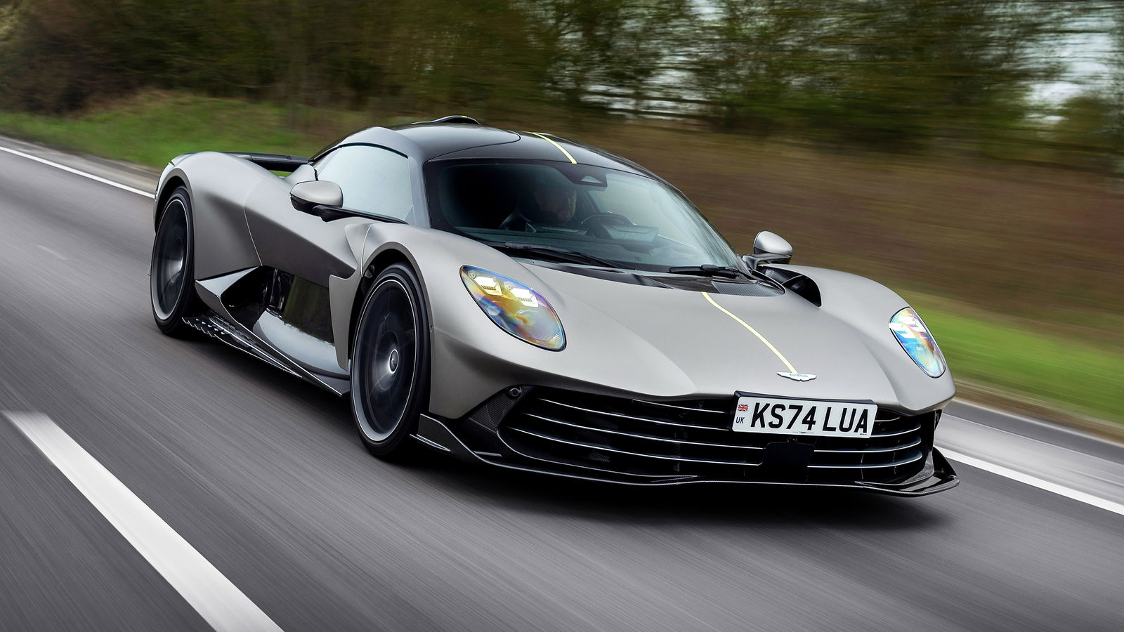 Aston Martin Valhalla - front
